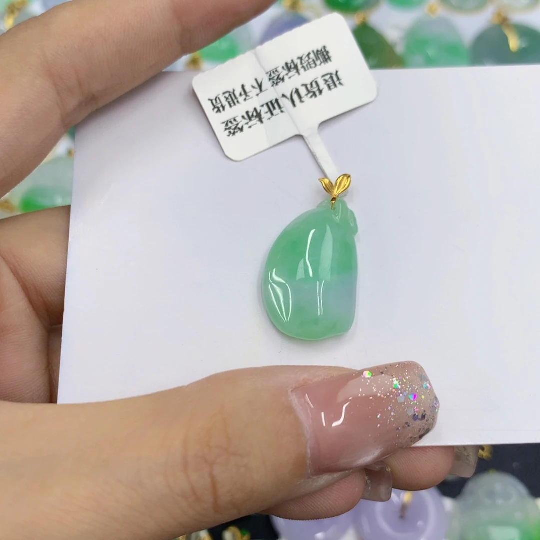 颈饰18K金镶嵌翡翠翡翠