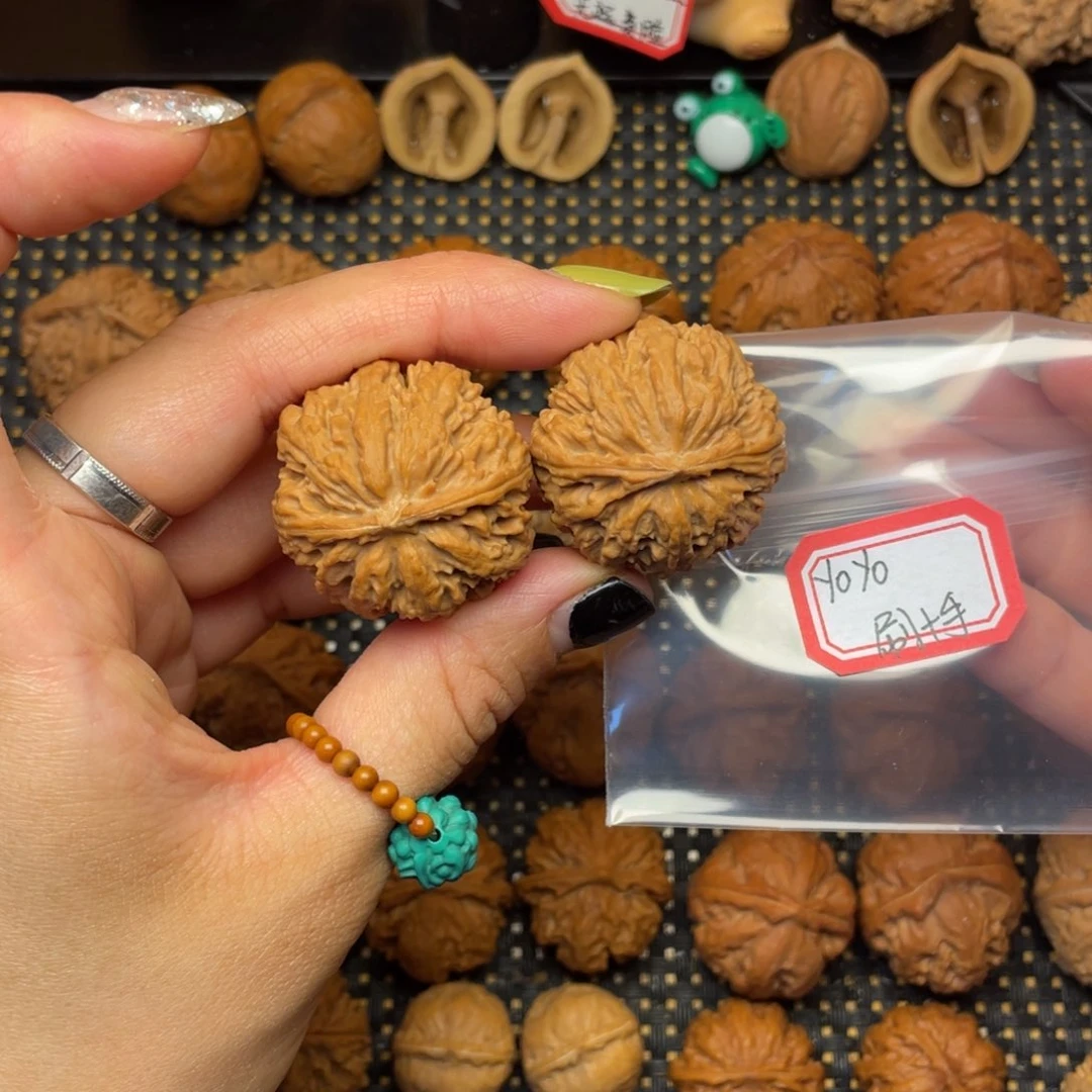 文玩核桃吊坠Y**o32尺全品绣球