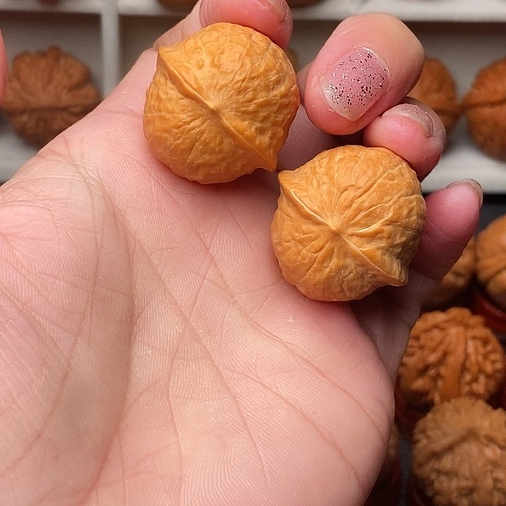 文玩核桃吊坠木鱼