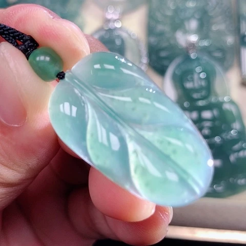 【闪购商品】颈饰未镶嵌翡翠