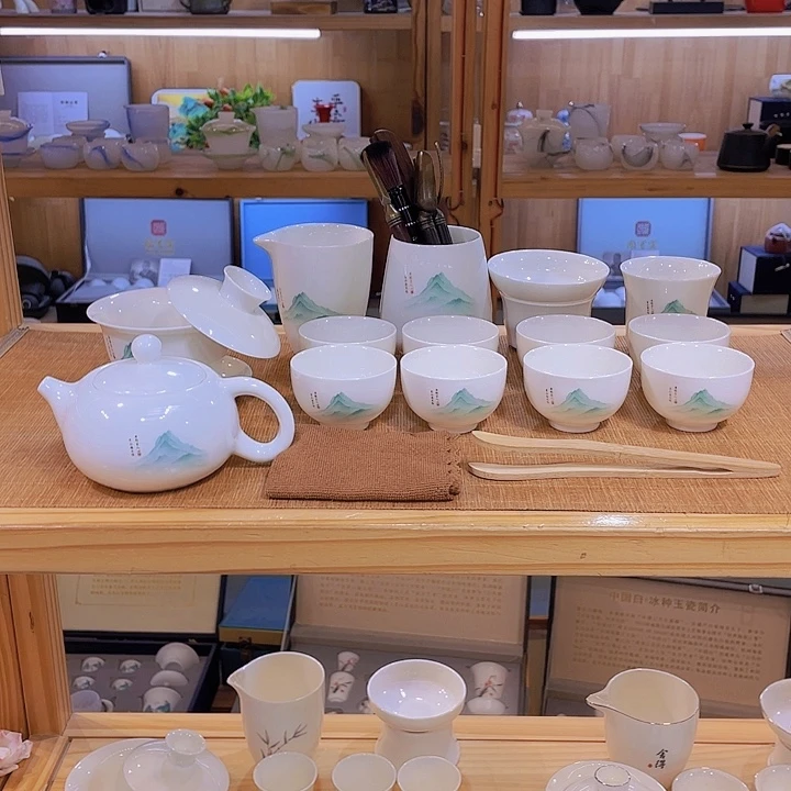 高端的产品和服务是我们的追求