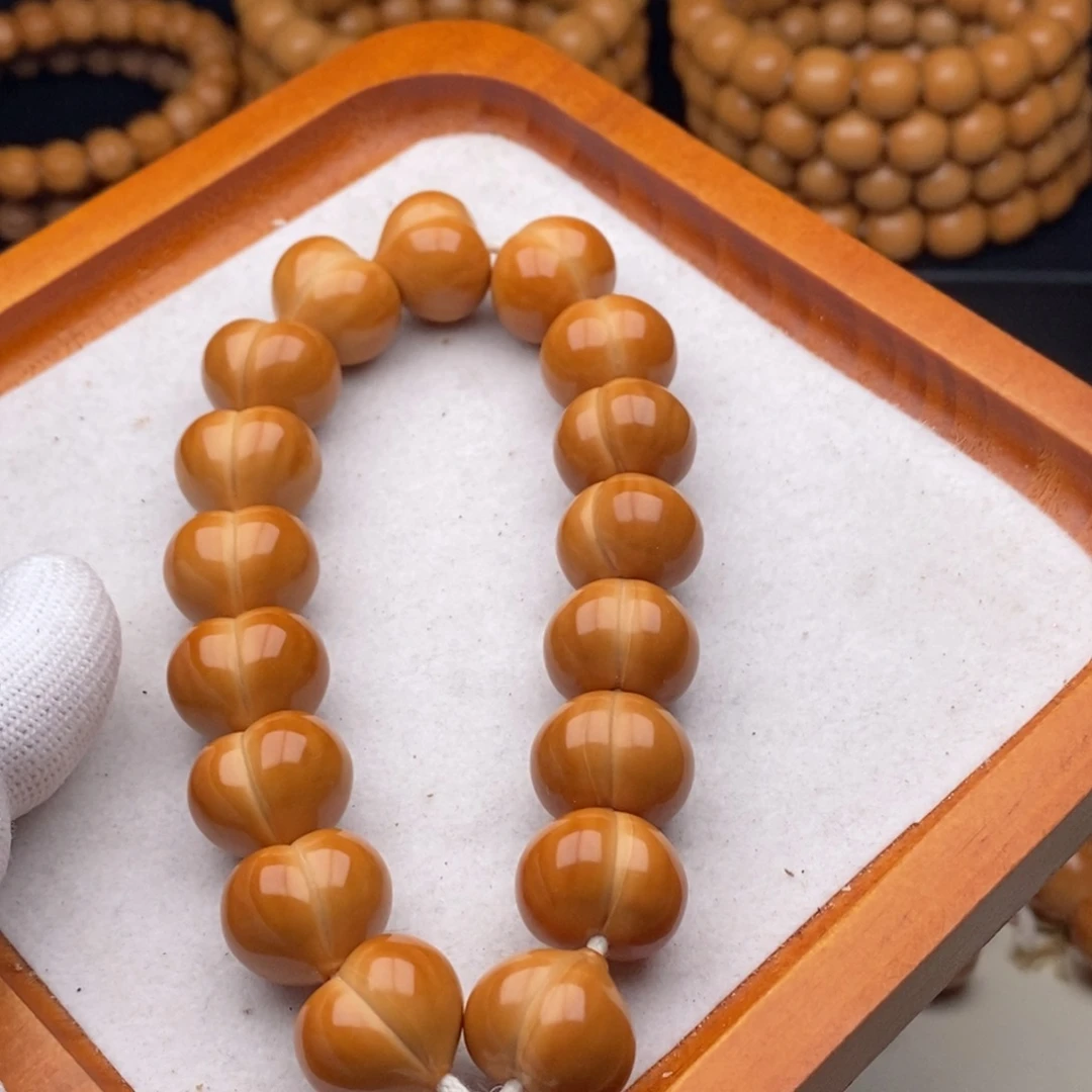 大***头吊坠猴头核桃聚宝盆屁桃