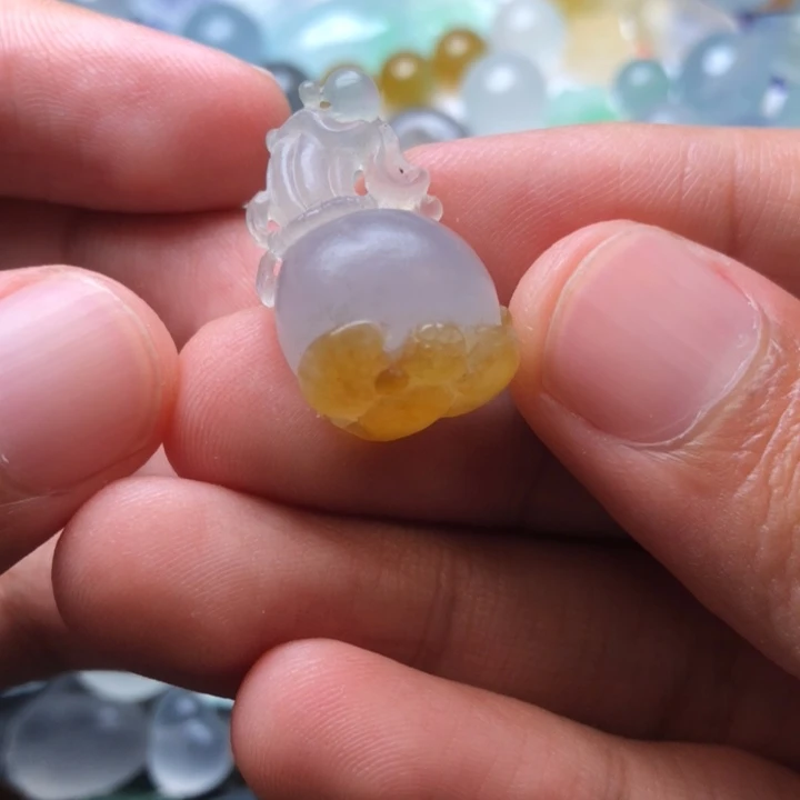 未镶嵌定制翡翠挂件