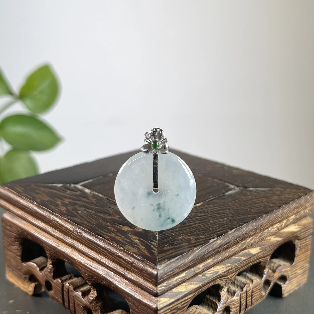 JGB13-220   天然缅甸A货翡翠  18K扣头平安扣