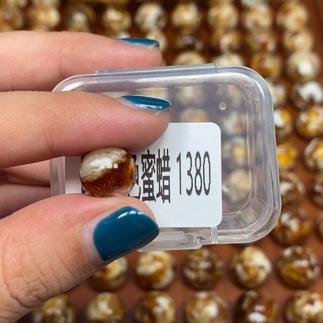 把件猴头核桃沁色蜜蜡圆珠老型1380