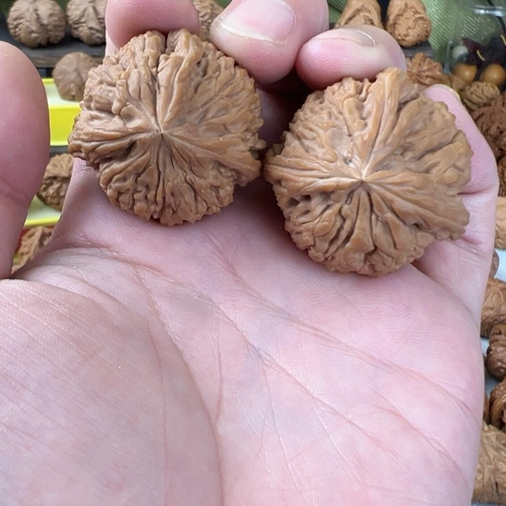 吊坠文玩核桃35尺全品无修南疆石三棱