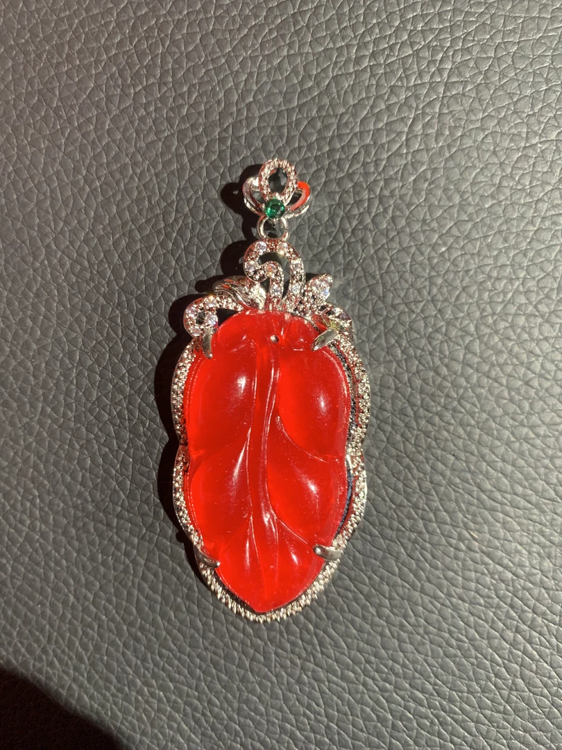 高级定制叶子镶嵌吊坠（多样发其一）B230