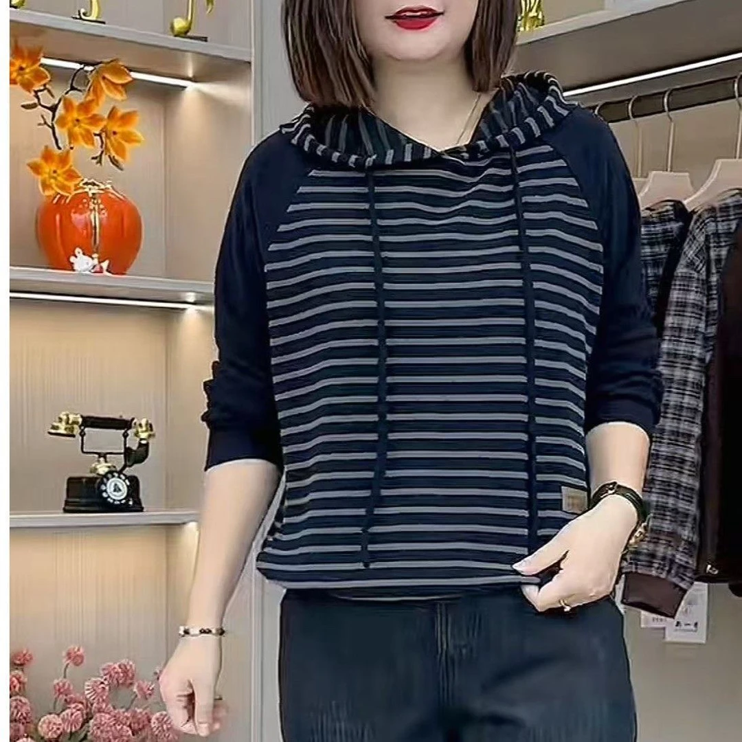 条纹连帽上衣秋季套头女卫衣洋气春秋拼接女装