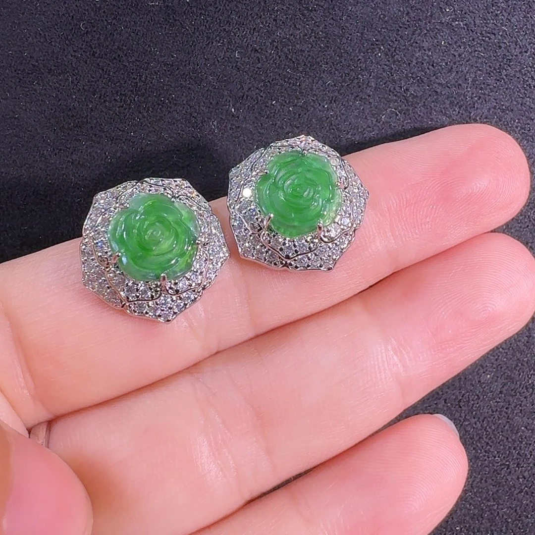 翡翠未镶嵌耳饰玫瑰