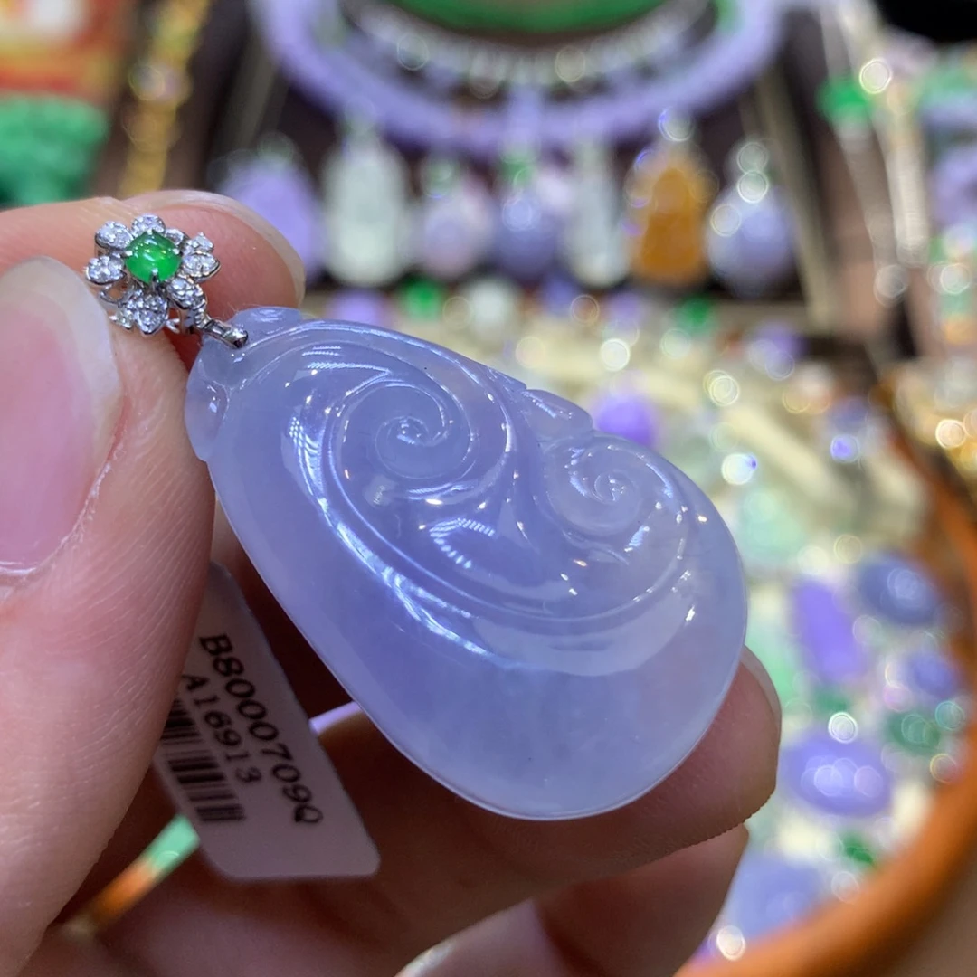 颈饰18K金镶嵌翡翠翡翠