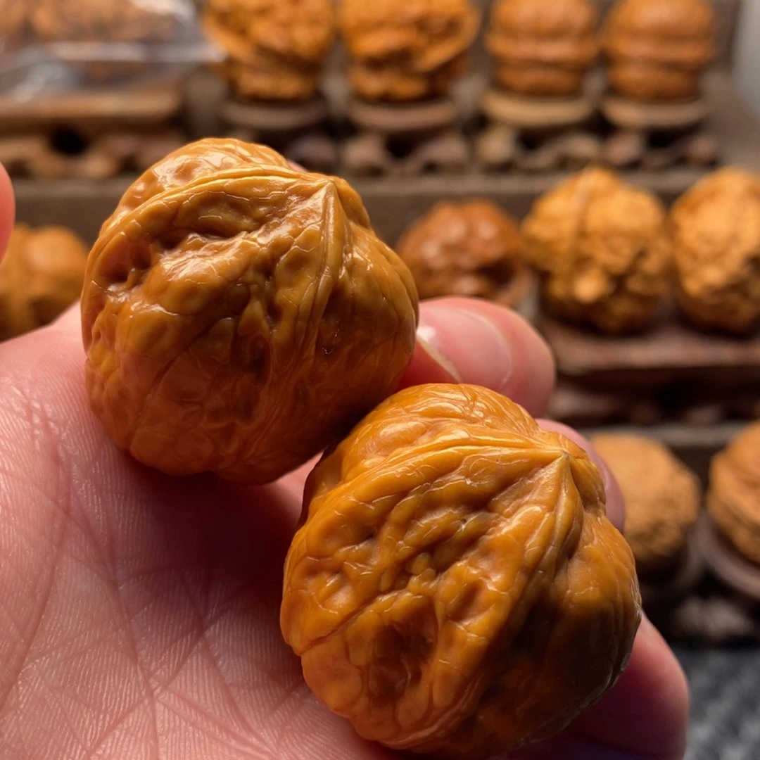 文玩核桃把件铁核桃