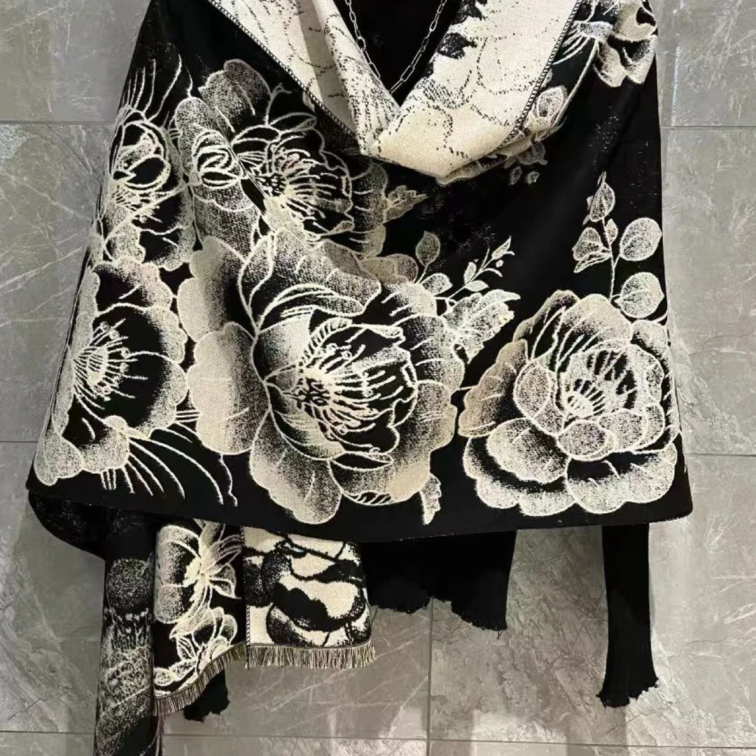 新款轻奢《牡丹》双面提花国风围巾披肩秋冬季保暖百搭披肩仿羊绒