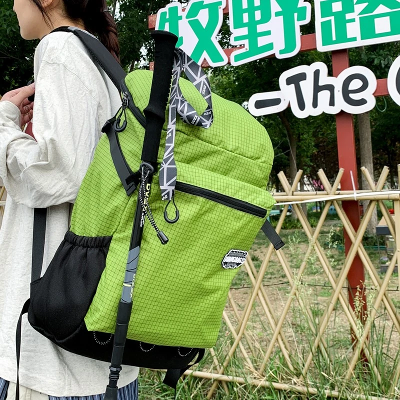 大容量轻便双肩包潮牌撞色电脑包工装风骑行背包大学生高中生书包