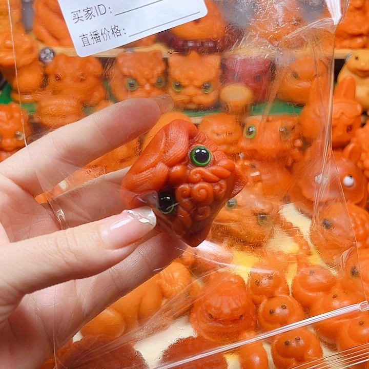 香榧木醒狮头小号实心竹带配饰