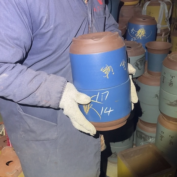 紫砂花盆紫砂花盆和小