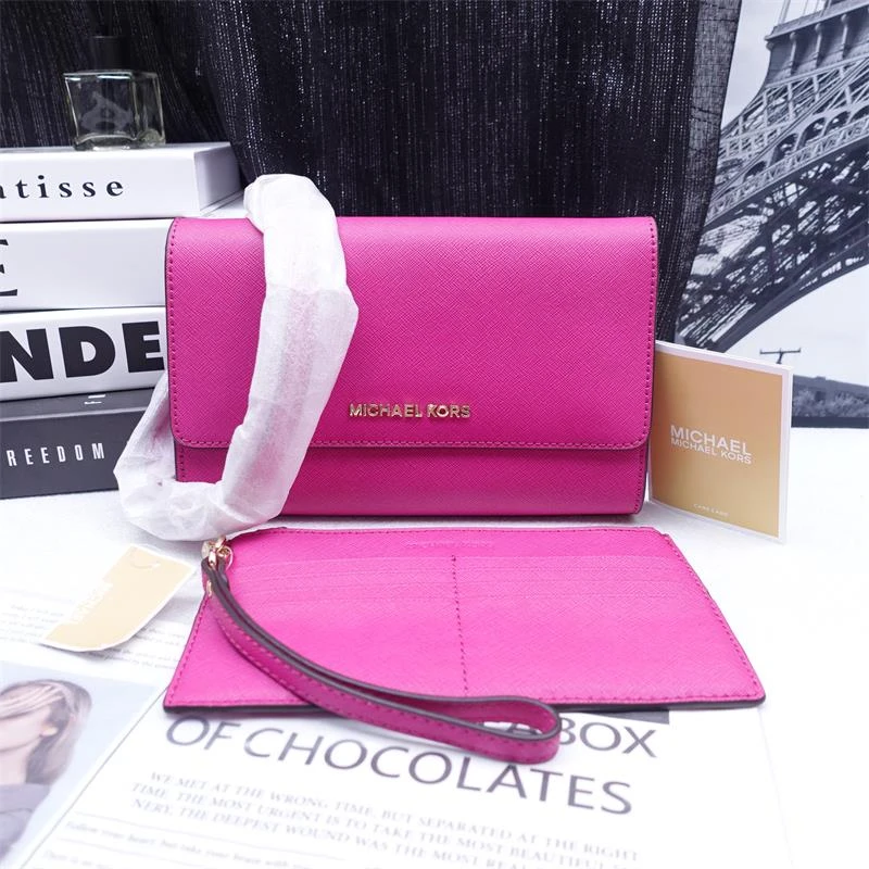 95新 MICHAELKORS/迈克高仕 粉色斜挎包T_ZY0000403521