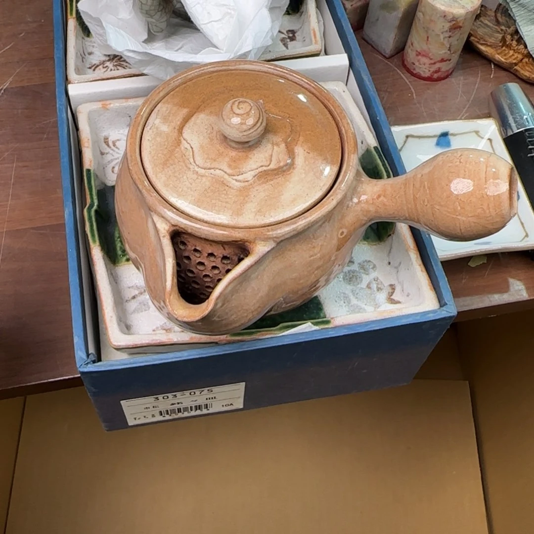 紫砂陶瓷孤品单件车里拍