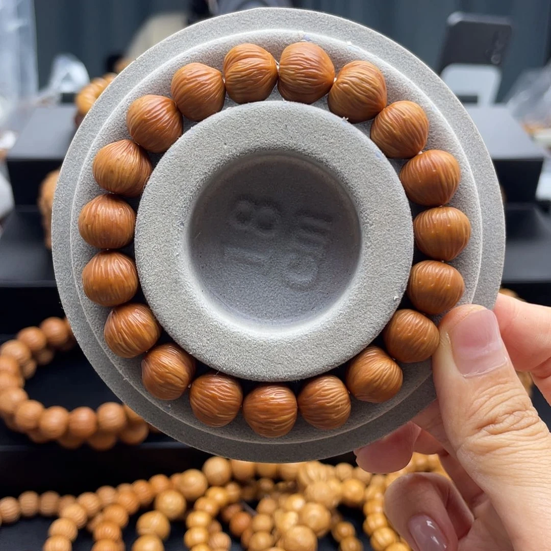 猴头核桃吊坠屁桃