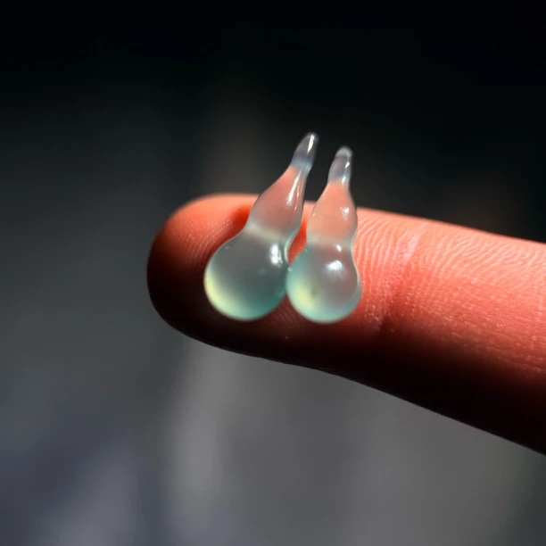 天然缅甸A货翡翠冰种葫芦一对