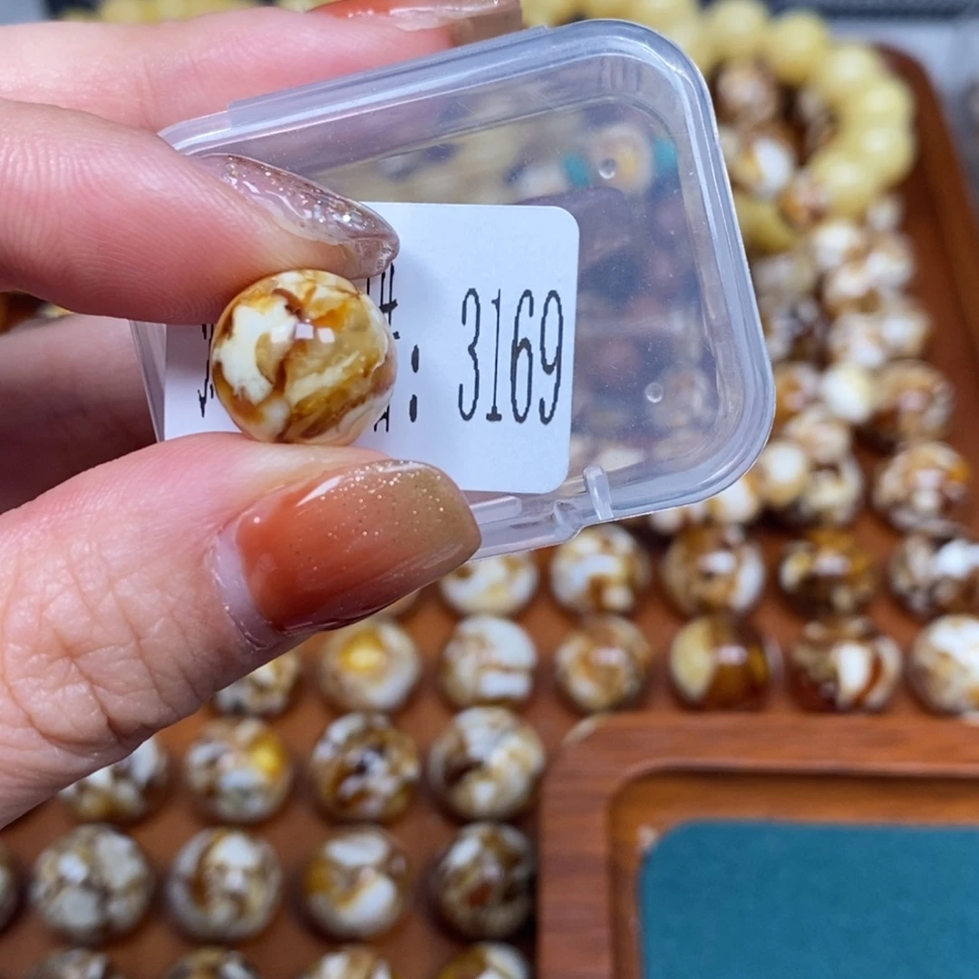 猴头核桃把件沁色圆珠老型3169