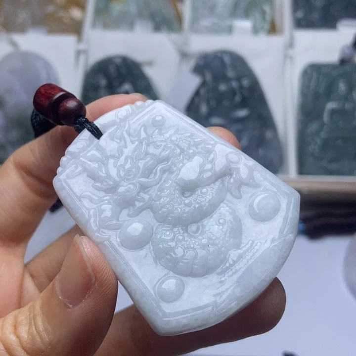 翡翠未镶嵌挂件翡翠