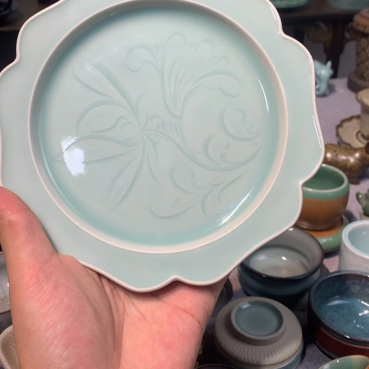 龙泉青瓷手工半刀泥