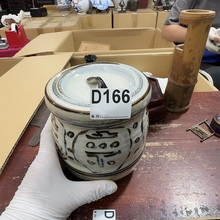 咔***人中古商品谨慎下单