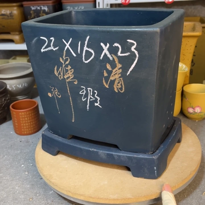 紫砂花盆紫砂花盆