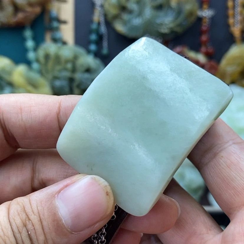 【闪购商品】蛇纹石玉未镶嵌手牌