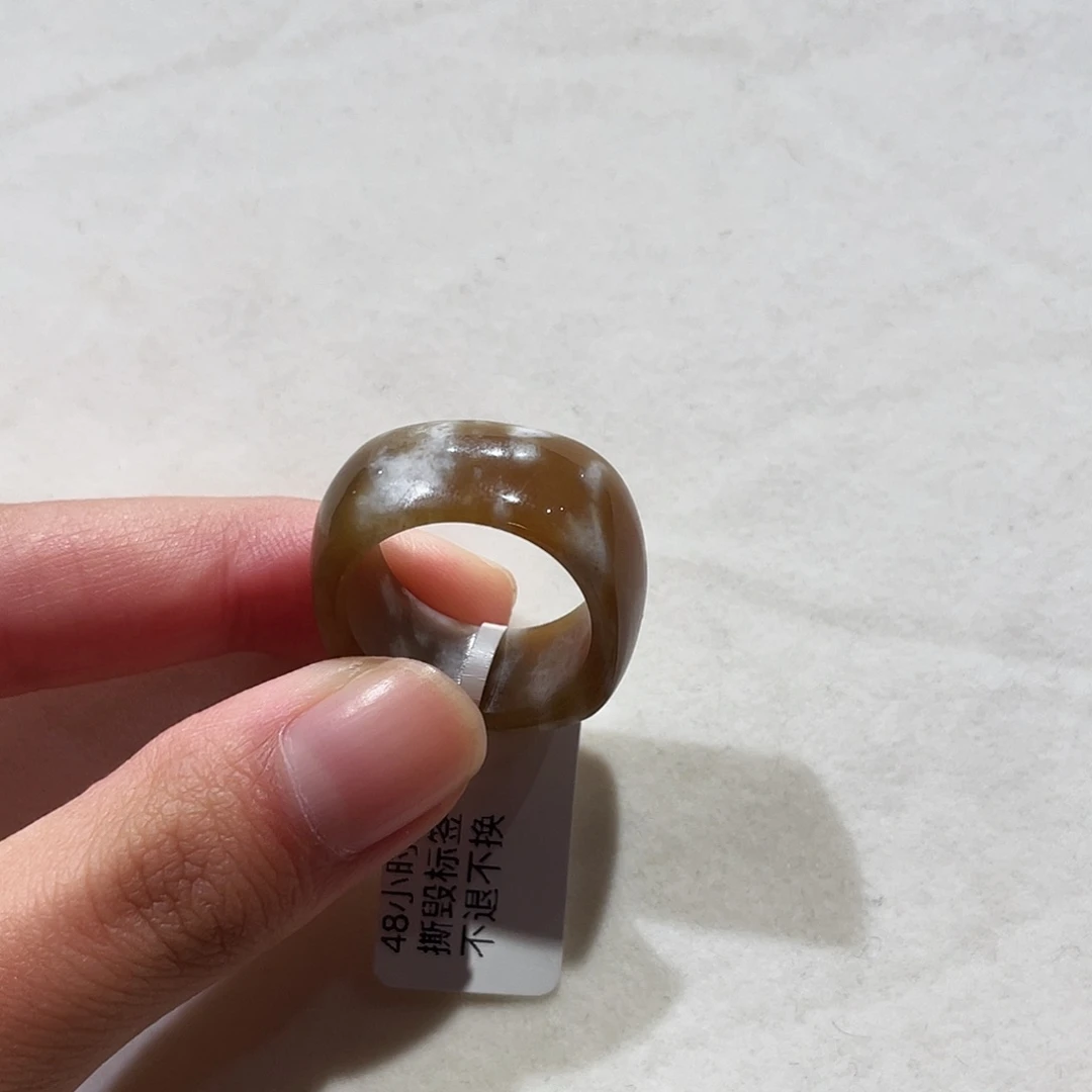 和田玉未镶嵌戒指