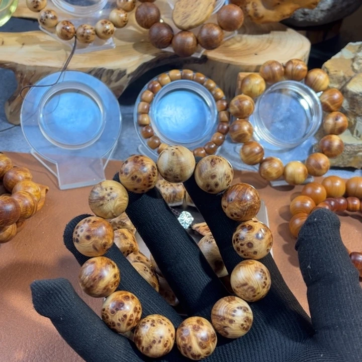 好***哈手串/手链柏木1.8留疤