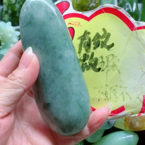 蛇纹石玉未镶嵌手把件