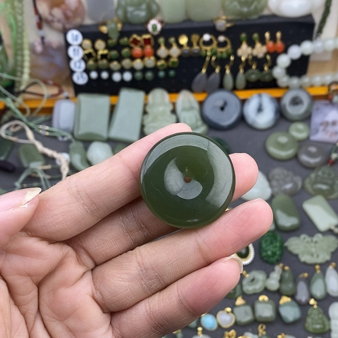 和田玉未镶嵌吊坠(不含链)