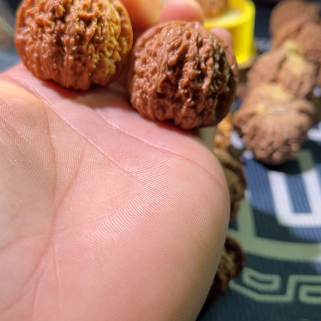 文玩核桃吊坠金*37的137狮子头