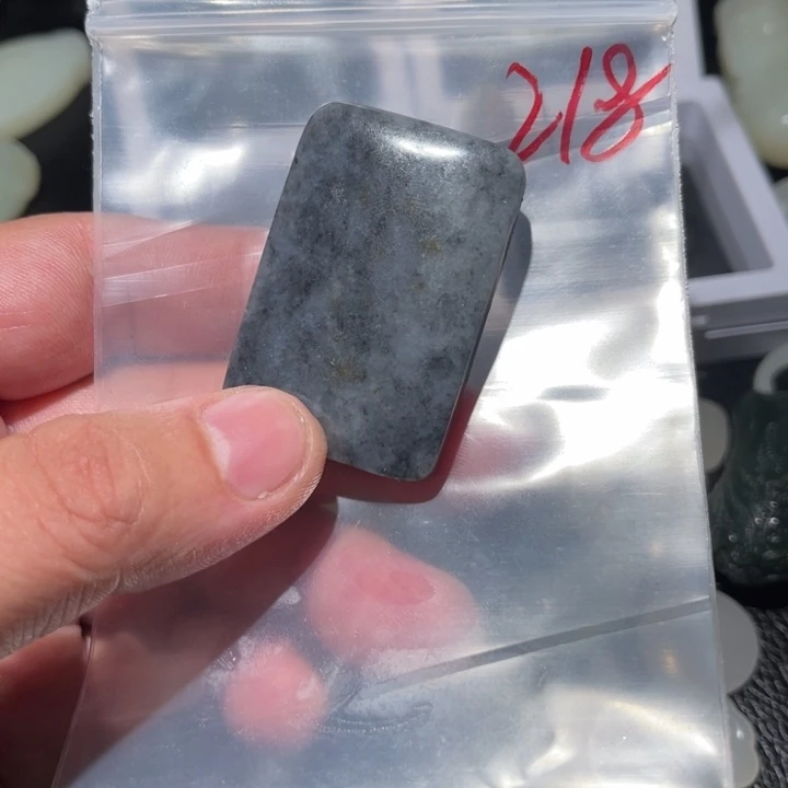 笃***定未镶嵌和田玉笔搁