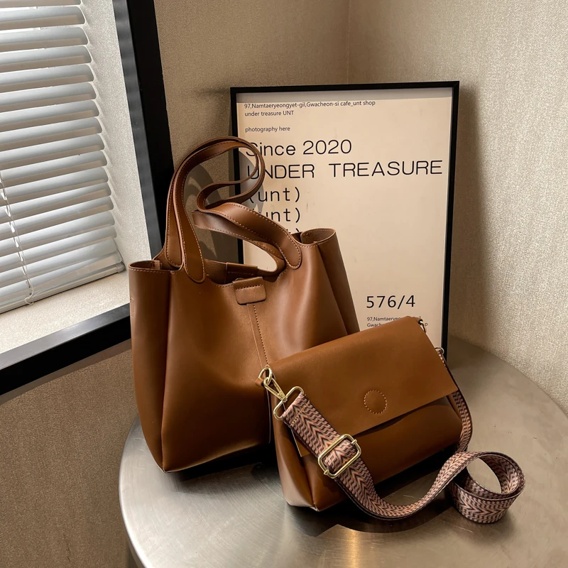 大容量复古包包女新款时尚百搭韩版斜挎单肩包百搭托特包