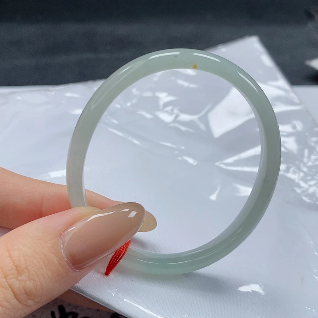 【闪购商品】翡翠手镯（贵妃镯）未镶嵌352号