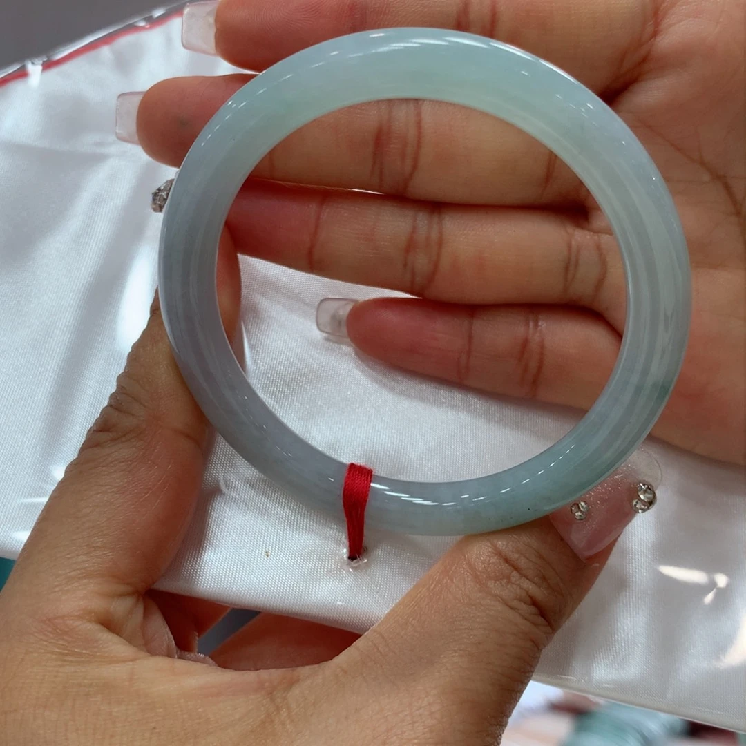 翡翠手镯未镶嵌买断