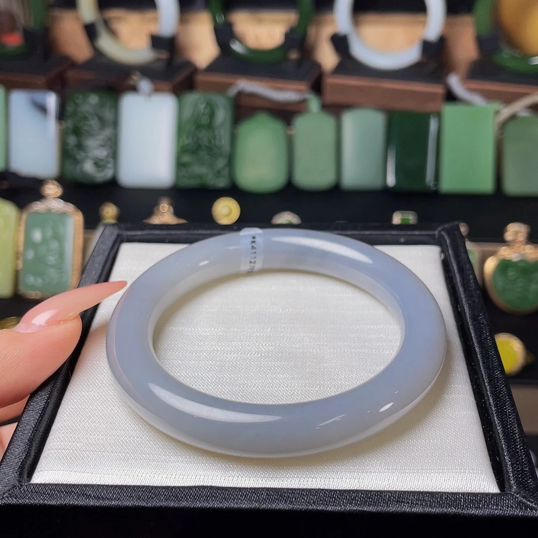 未镶嵌手镯和田玉·冰烟紫手镯