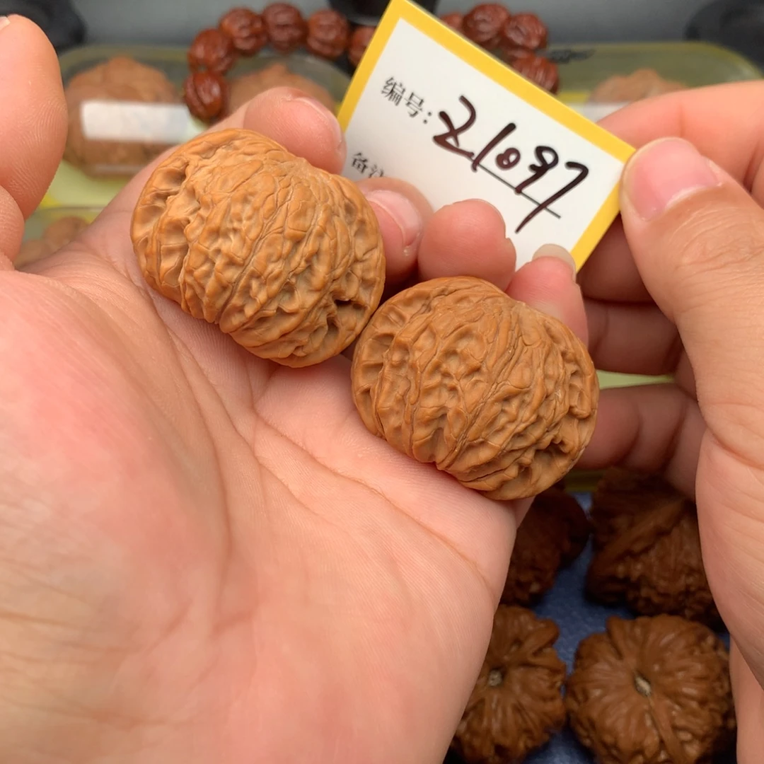 加***鲁把件文玩核桃41正磨1097