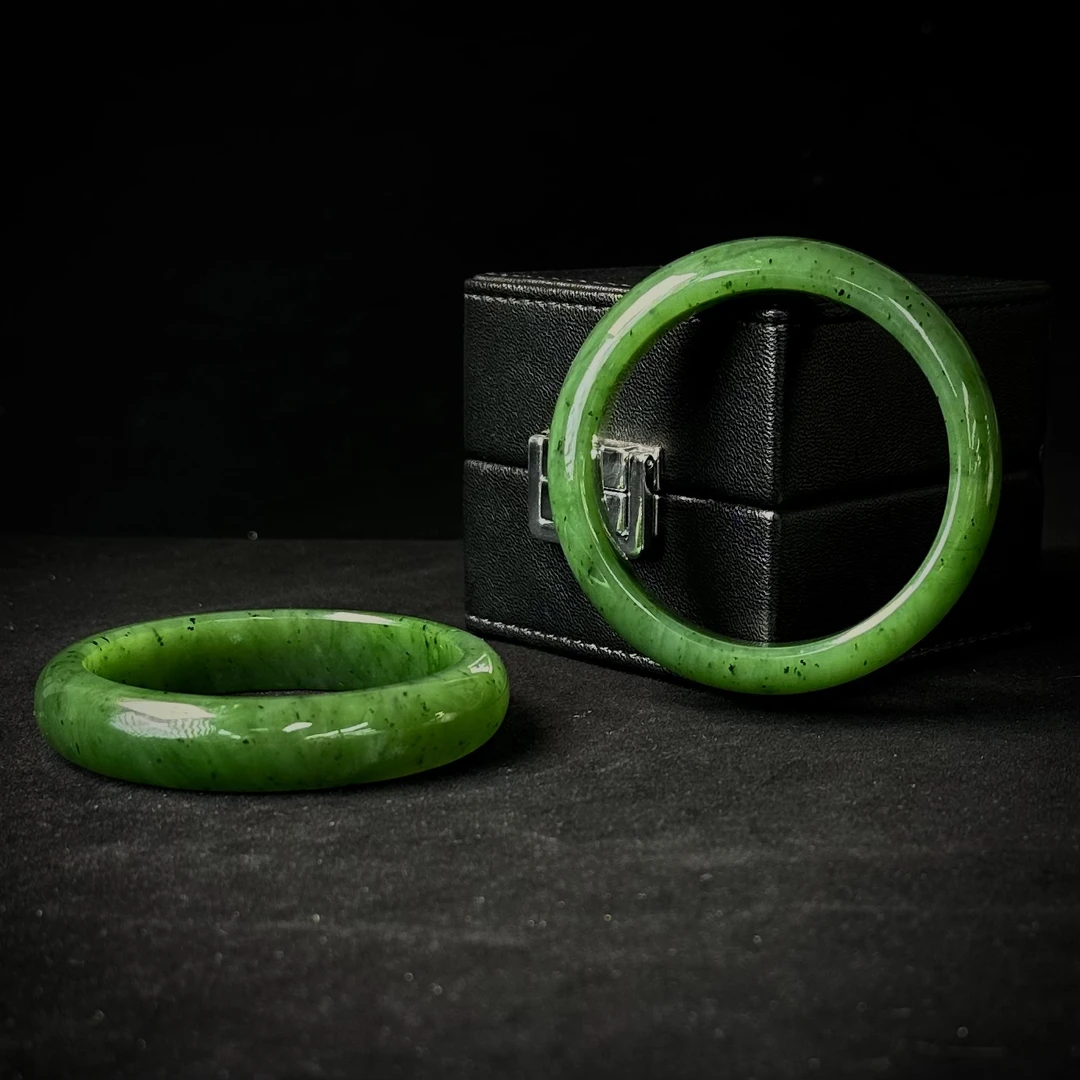 天然和田玉冰底碧玉轮胎手镯