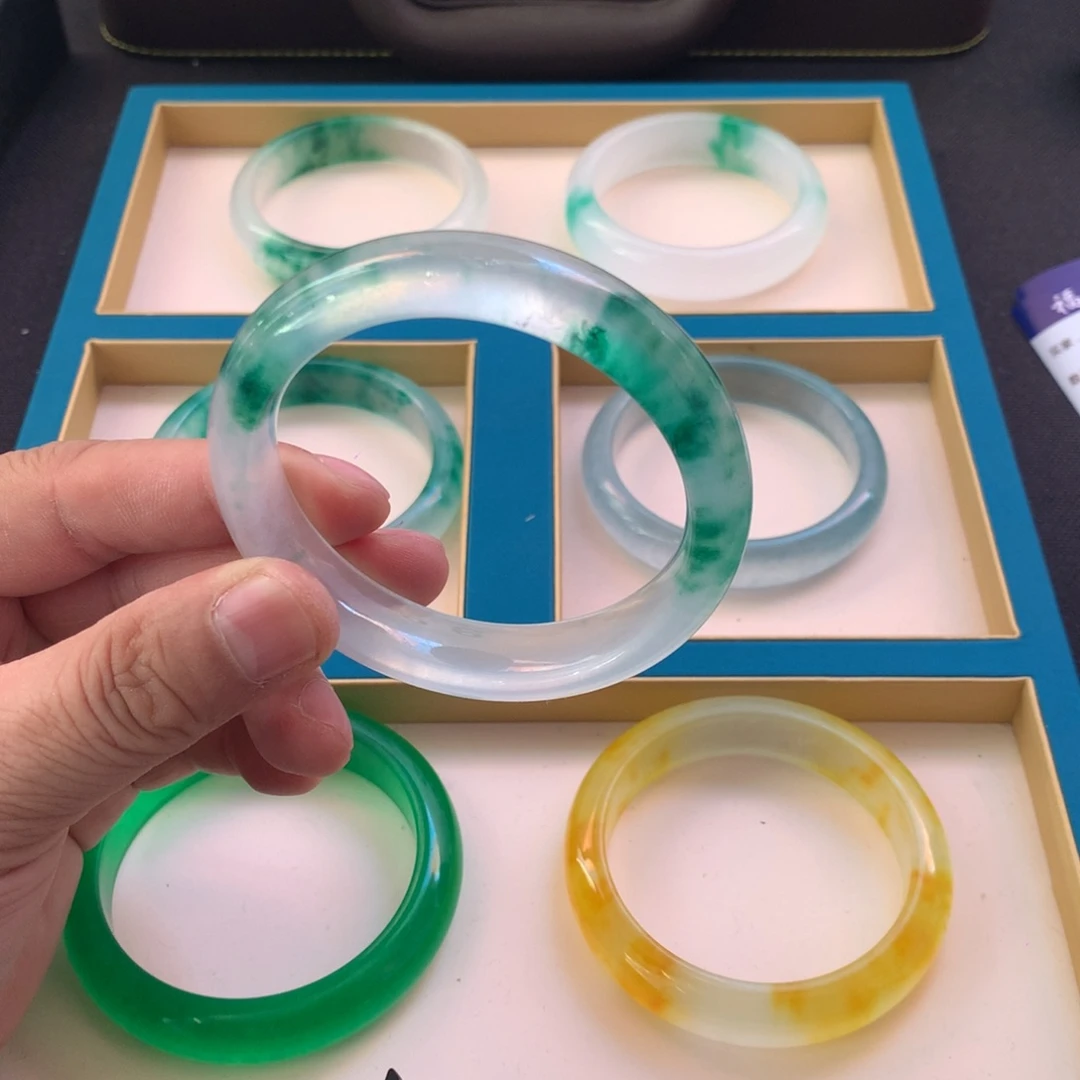 石英质玉未镶嵌手饰