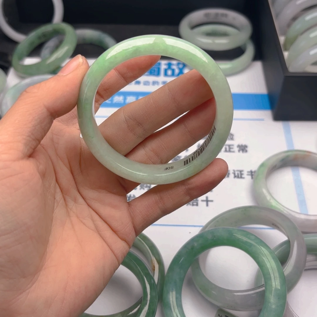 翡翠未镶嵌手镯5859x8. 44