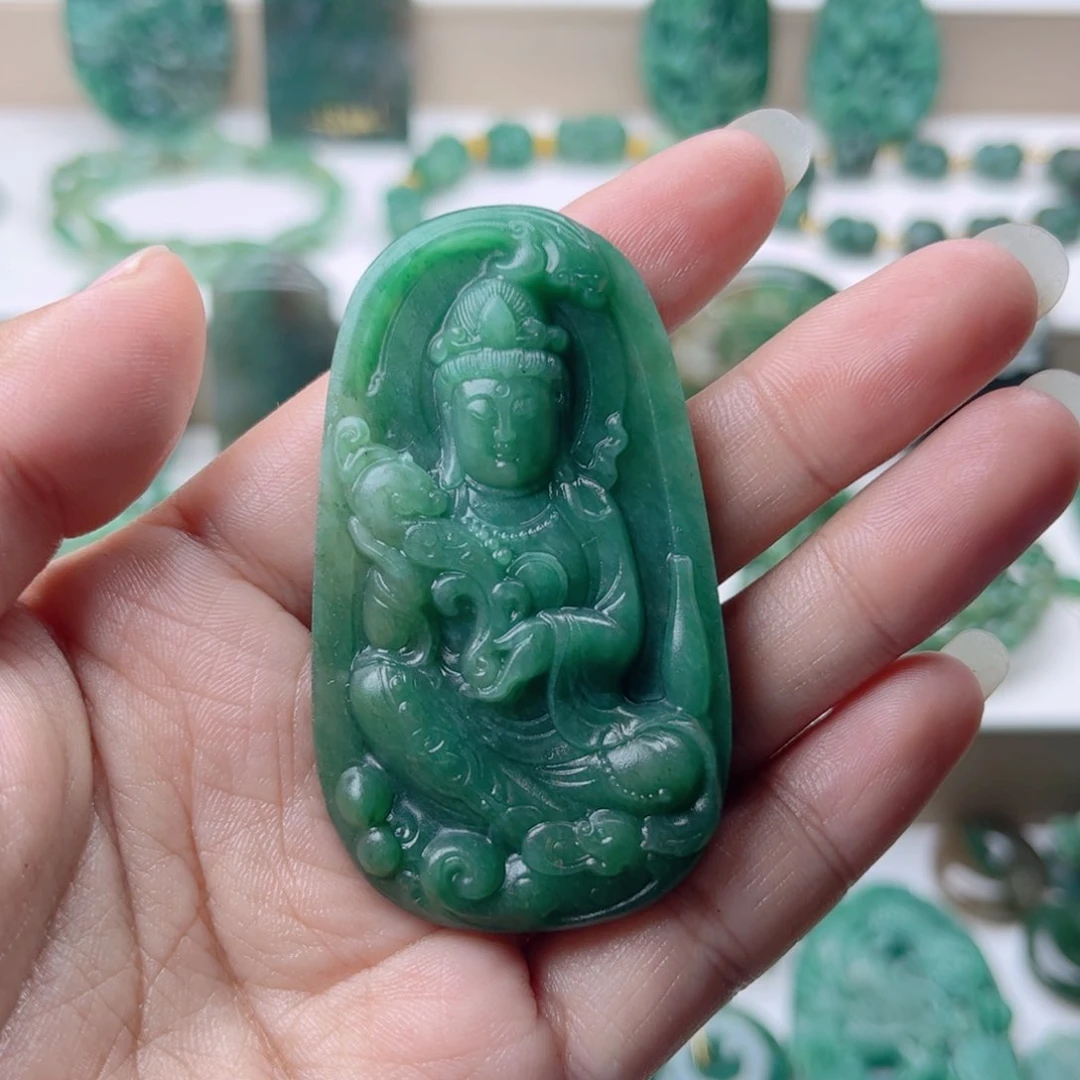 胡***生独山玉未镶嵌挂件