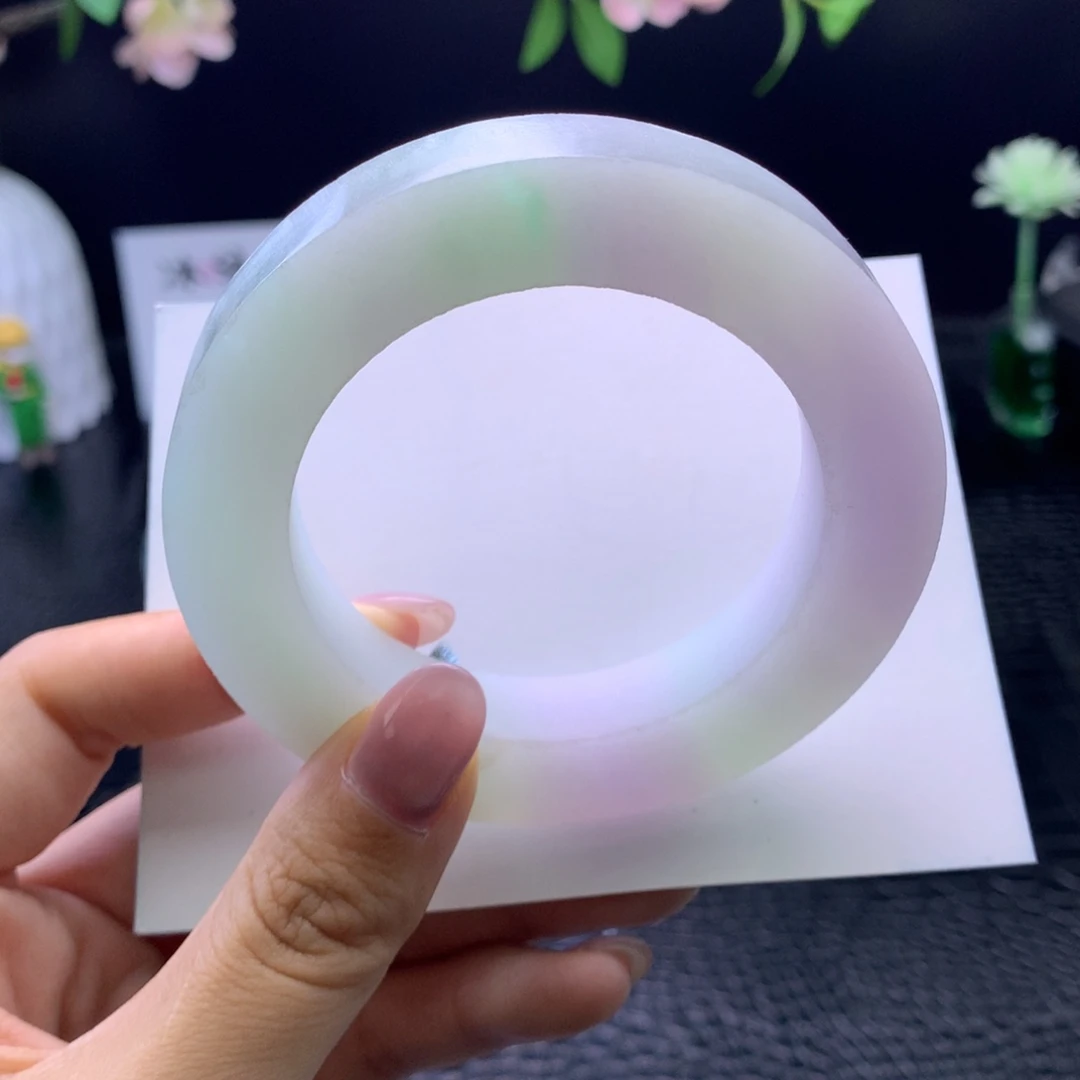 定制翡翠未镶嵌手镯