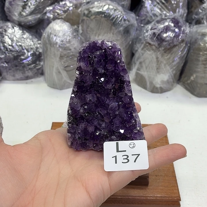 未镶嵌摆件水晶天然紫水晶