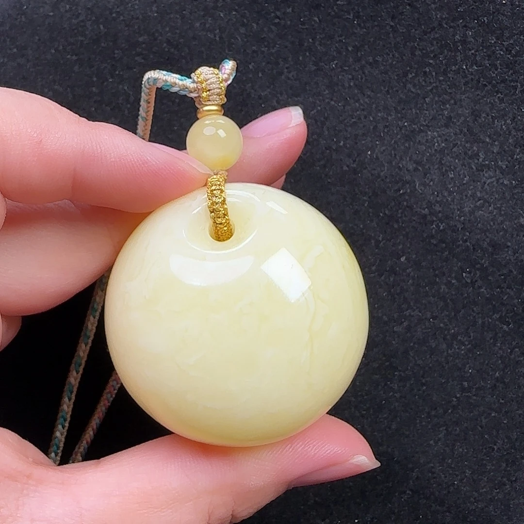 蜜蜡未镶嵌珠宝奇石