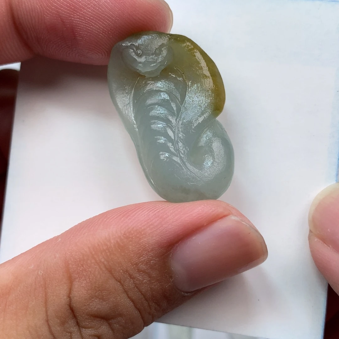 定制翡翠未镶嵌吊坠