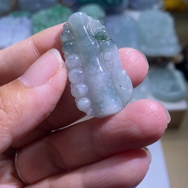 【闪购商品】颈饰未镶嵌翡翠节