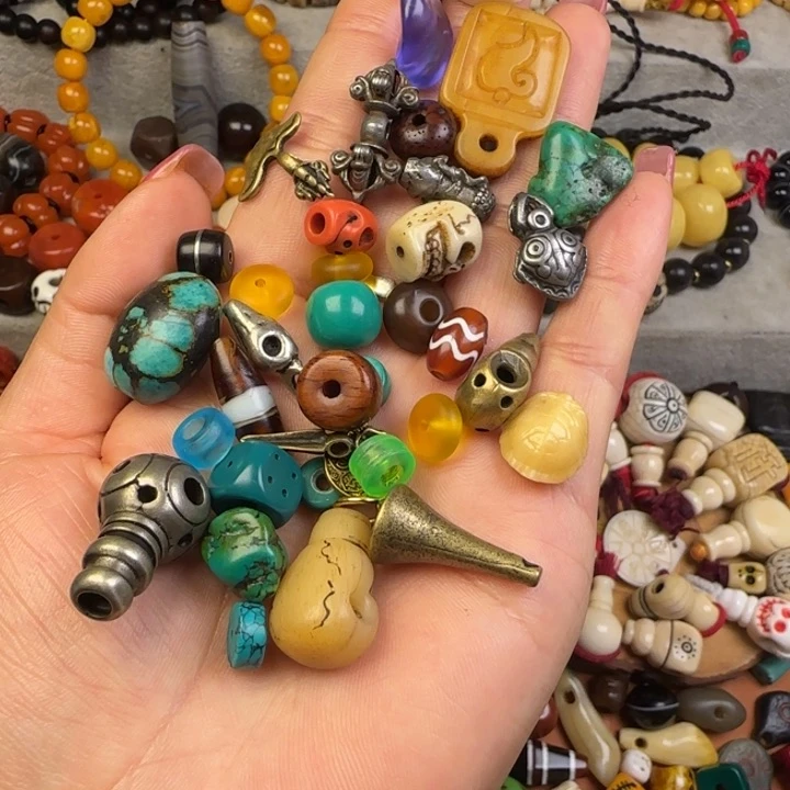 琉璃/树脂/塑料类